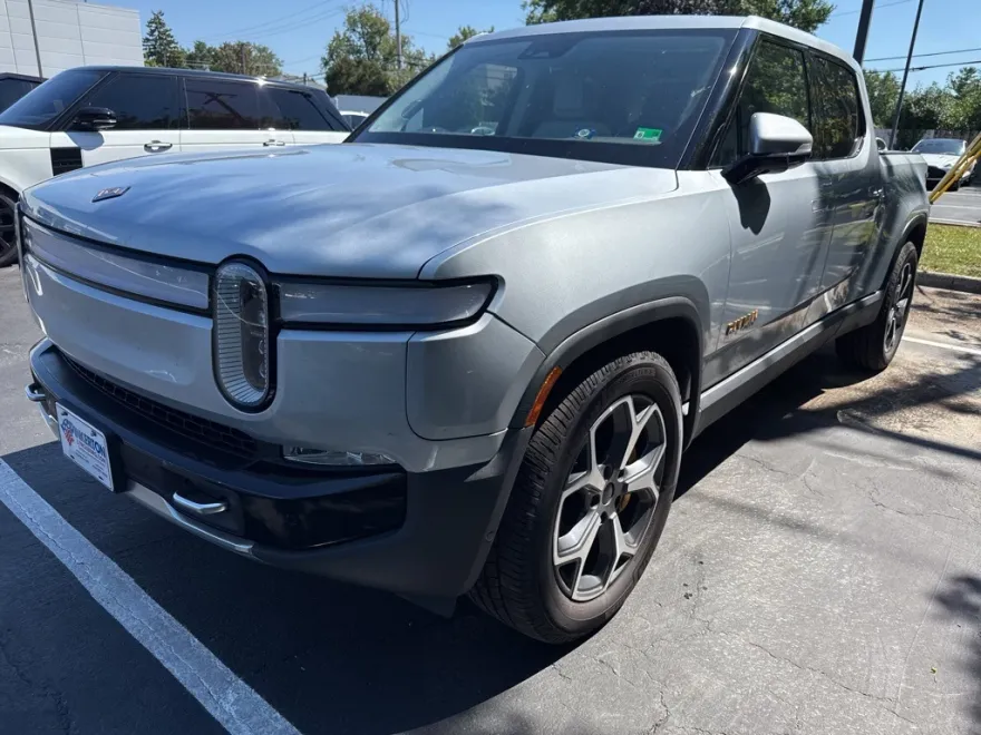 2023 Rivian R1T Adventure photo 1