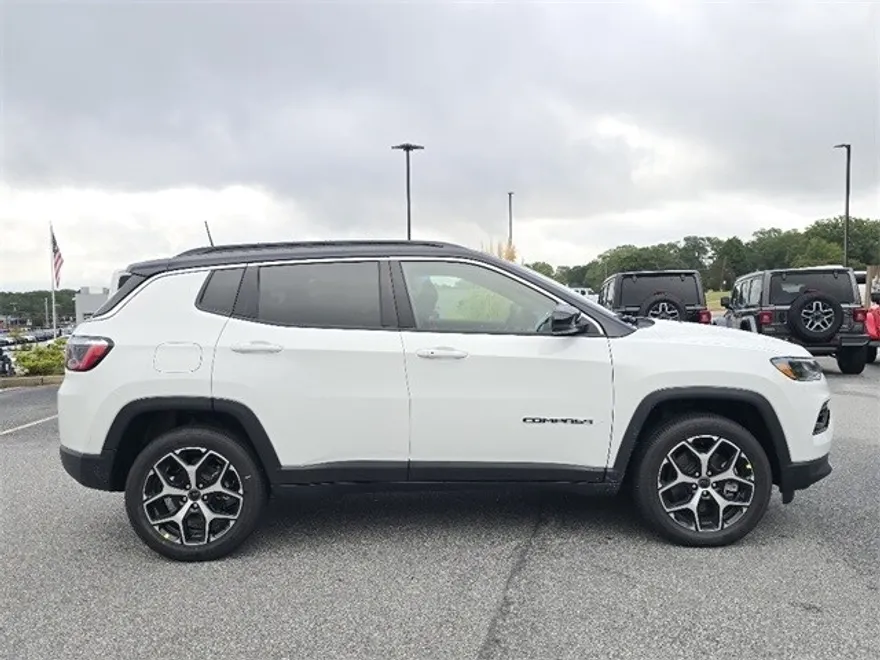 2026 Jeep Compass Limited Altitude photo 1