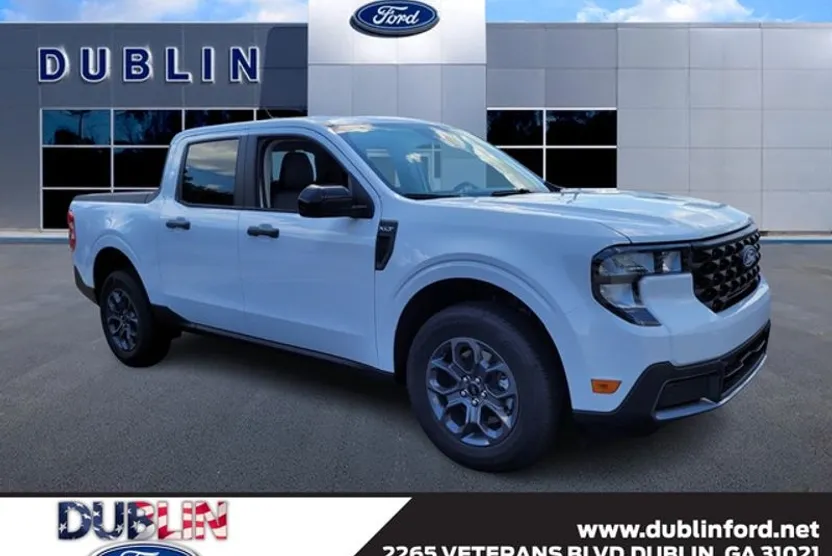 2025 Ford Maverick XLT photo 1