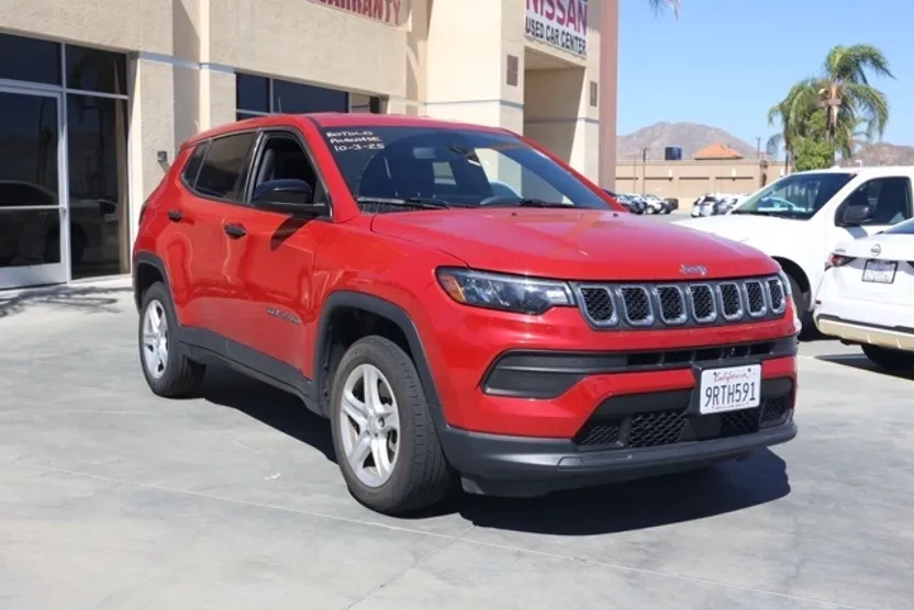 2023 Jeep Compass Sport photo 1
