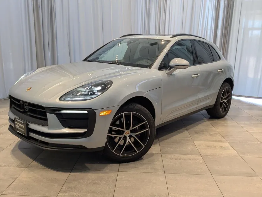 2024 Porsche Macan photo 1