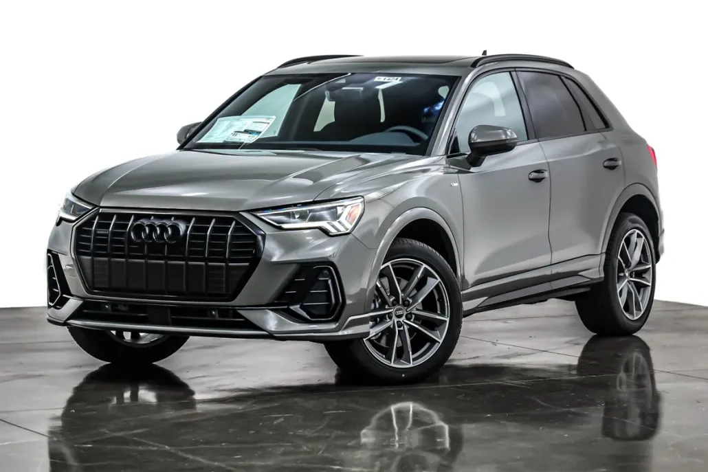2025 Audi Q3 S line Premium 45 TFSI photo 1