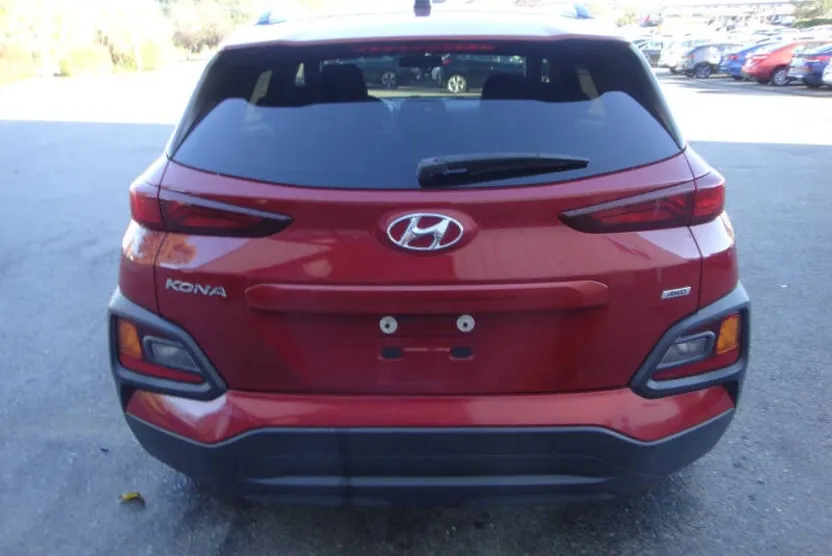 2018 Hyundai Kona SEL photo 1