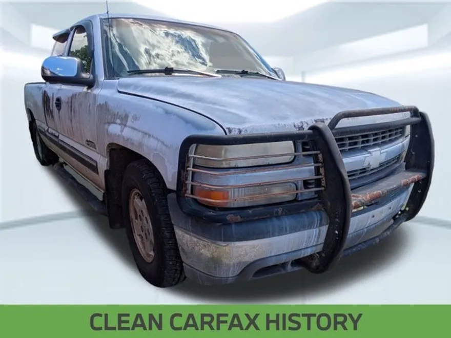 1999 Chevrolet Silverado 1500 LS photo 1