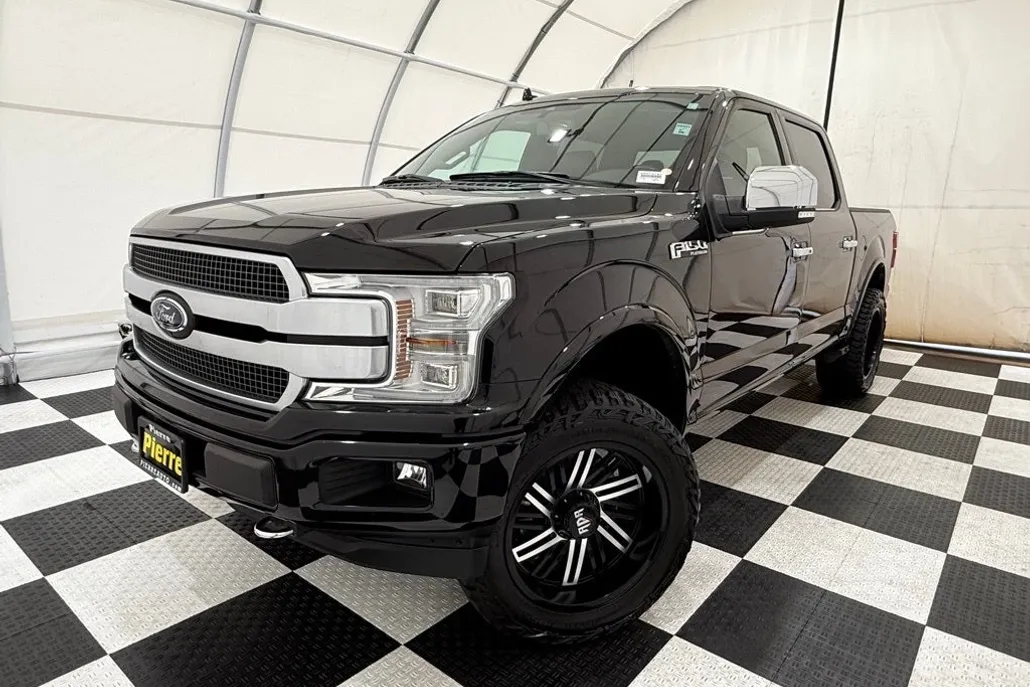 2018 Ford F-150 Platinum photo 1