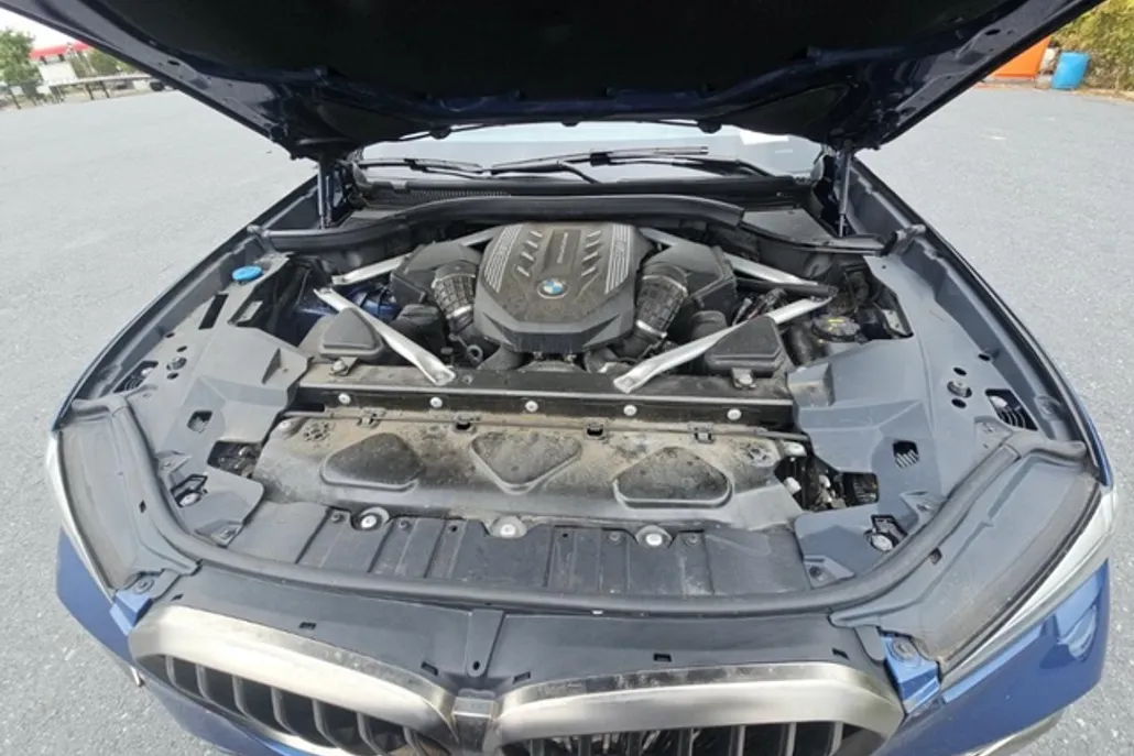 2020 Bmw X5 M50i photo 1