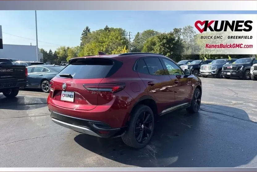 2021 Buick Envision Essence photo 1