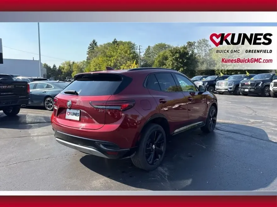 2021 Buick Envision Essence photo 1