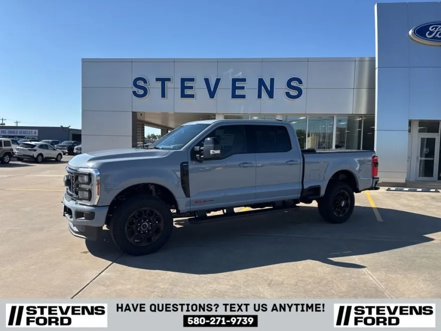 2025 Ford F-250 photo 1
