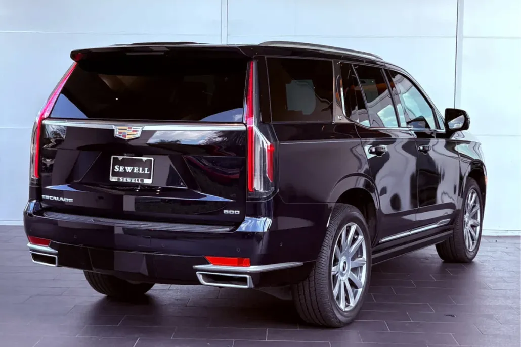 2022 Cadillac Escalade Premium Luxury Platinum photo 1