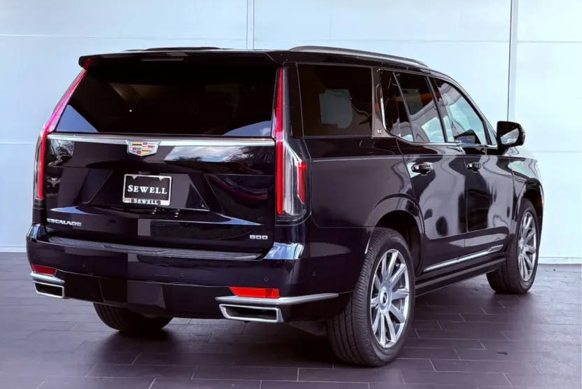 2022 Cadillac Escalade Premium Luxury Platinum photo 1