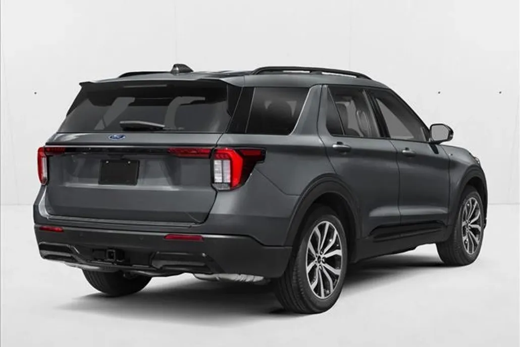 2026 Ford Explorer ST-Line photo 1