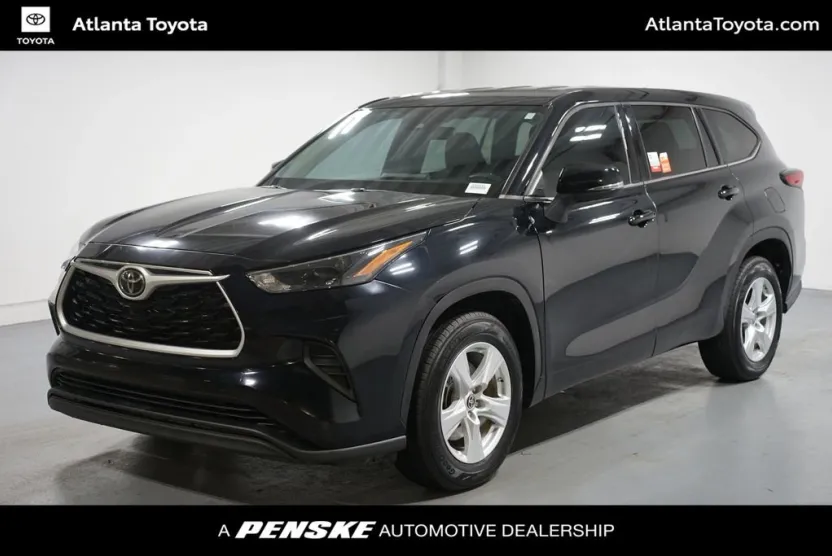 2022 Toyota Highlander L photo 1