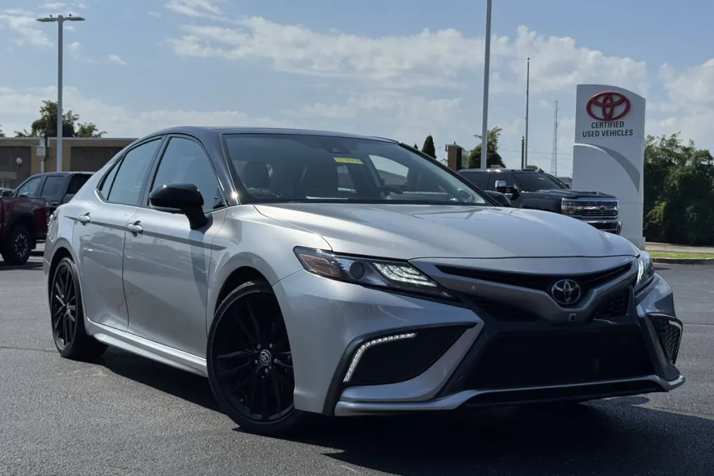 2023 Toyota Camry XSE V6 photo 1