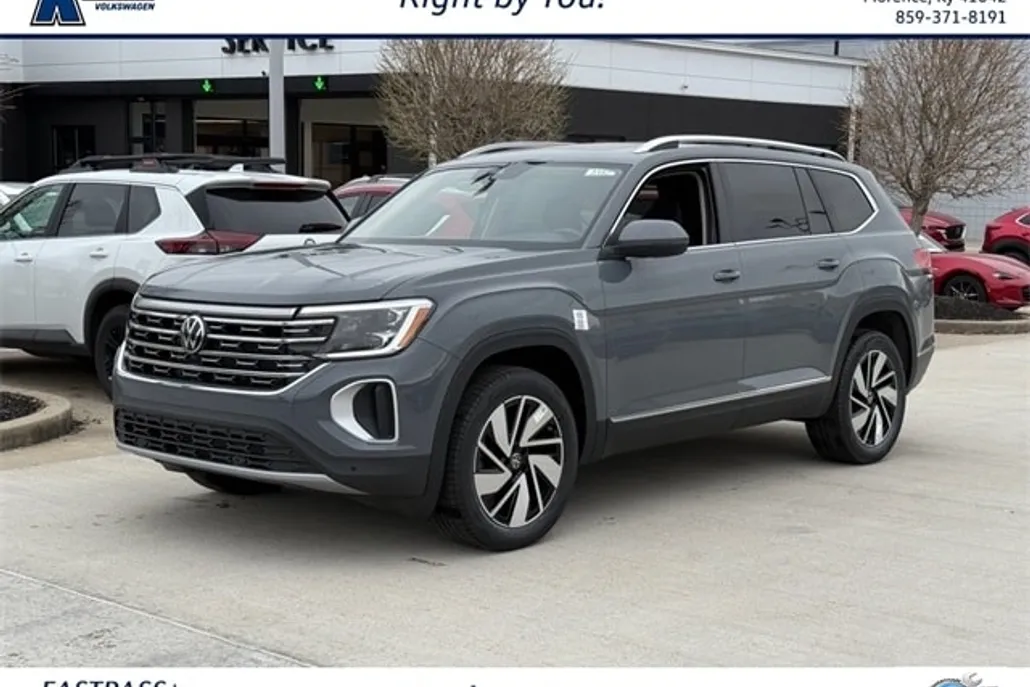 2025 Volkswagen Atlas SEL photo 1