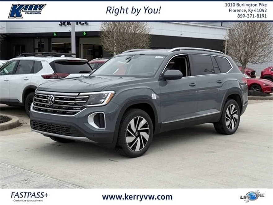 2025 Volkswagen Atlas SEL photo 1