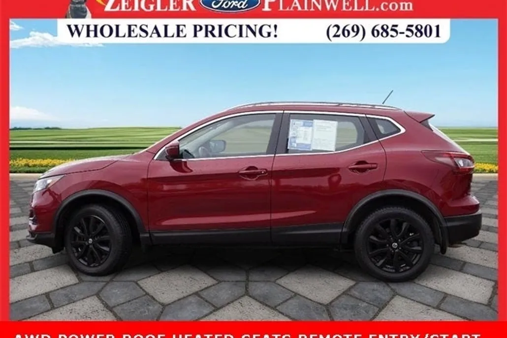 2020 Nissan Rogue Sport SV photo 1