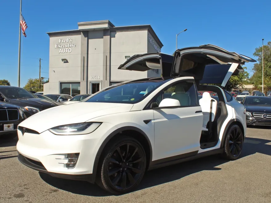 2020 Tesla Model X Long Range photo 1