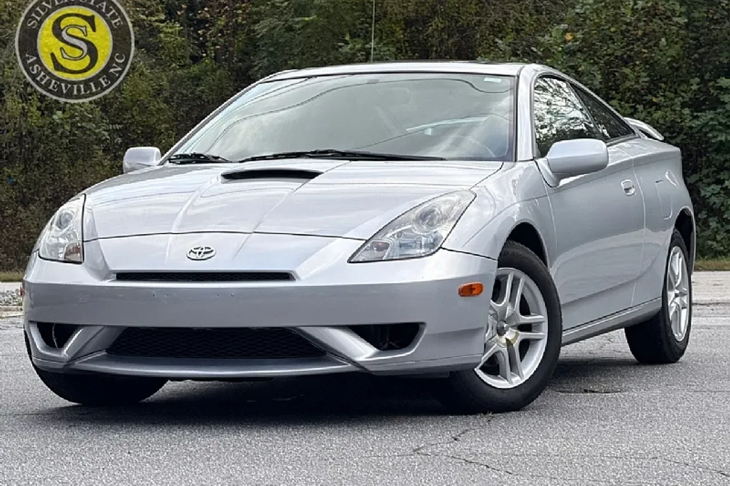 2003 Toyota Celica GT photo 1