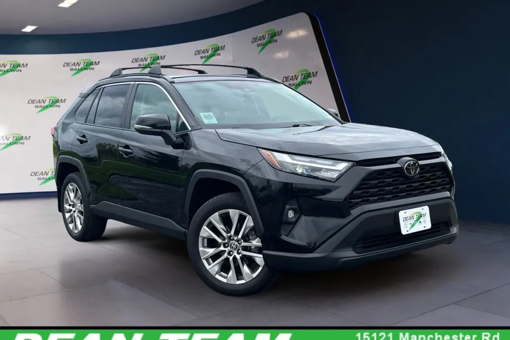 2024 Toyota RAV4 XLE Premium photo 1