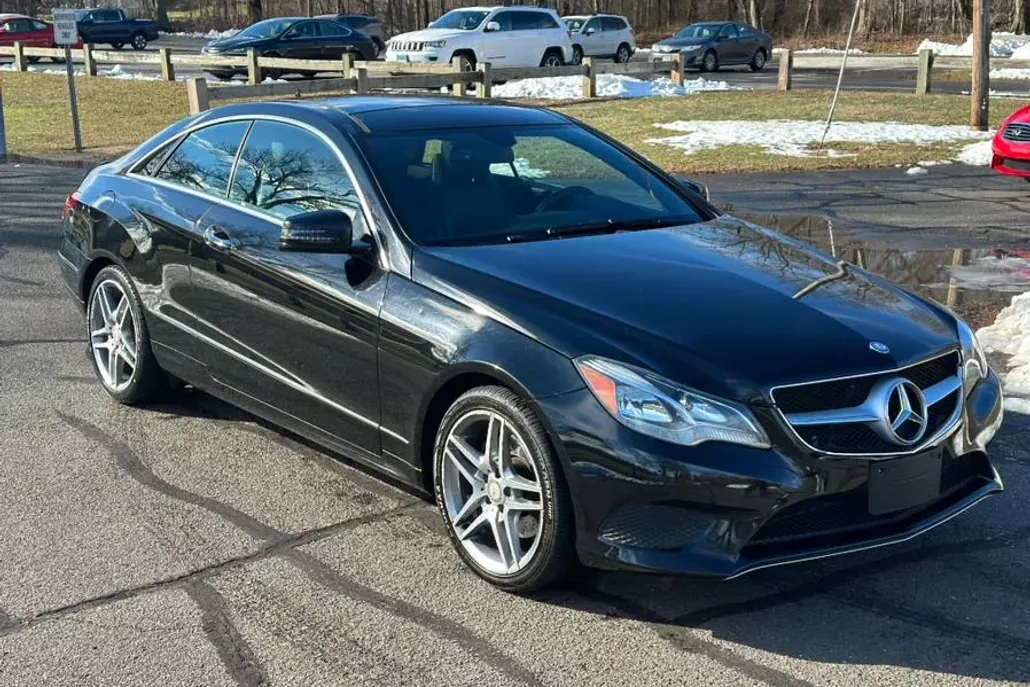 2014 Mercedes Benz E 4MATIC photo 1