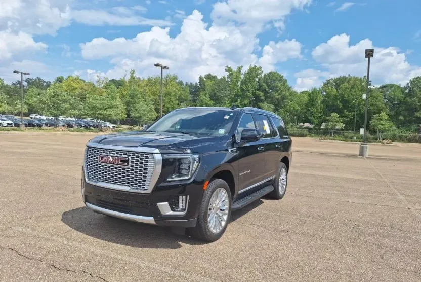 2024 Gmc Yukon Denali photo 1