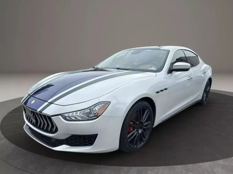 2019 Maserati Ghibli S photo 1