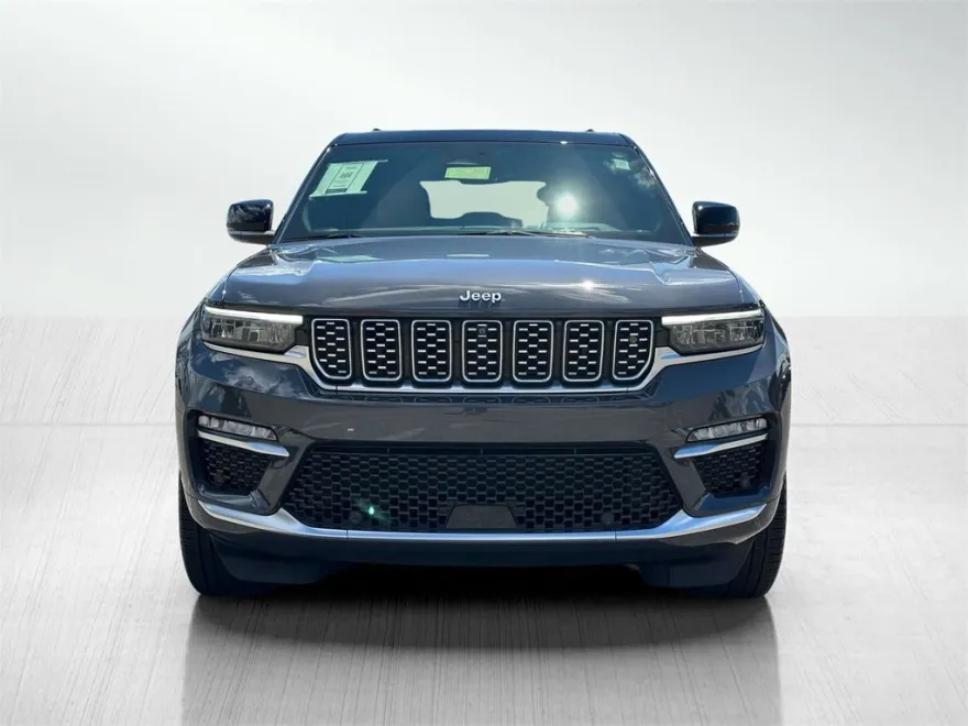 2022 Jeep Grand Cherokee Summit 4xe photo 1