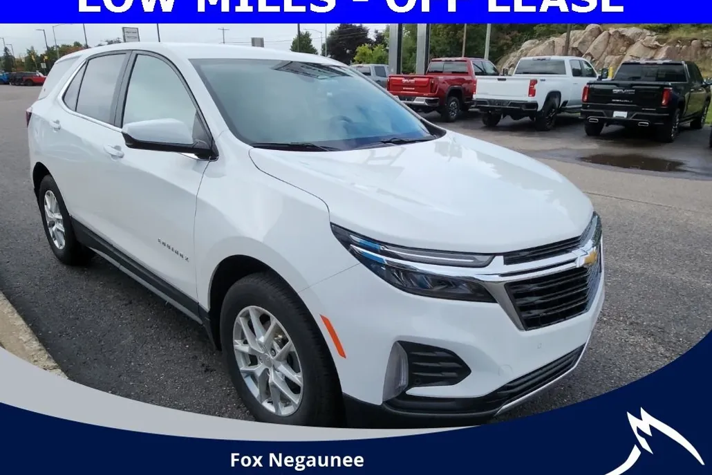 2024 Chevrolet Equinox LT photo 1