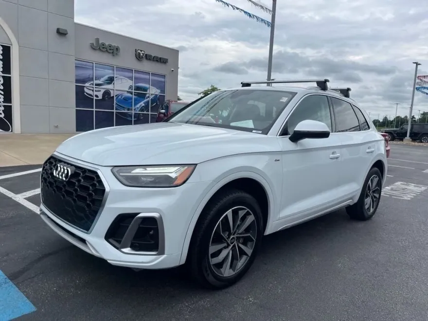 2022 Audi Q5 45 S line Premium photo 1