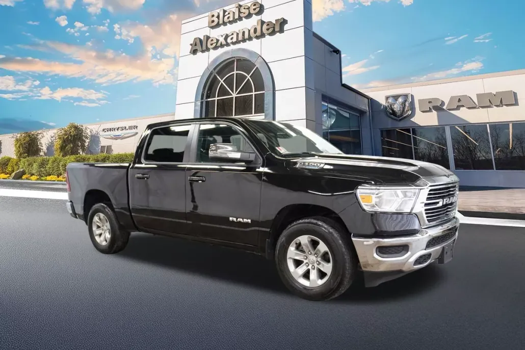 2024 Ram 1500 Laramie photo 1