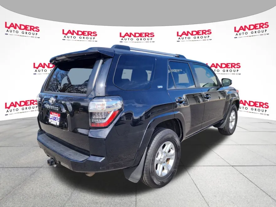 2023 Toyota 4Runner SR5 photo 1