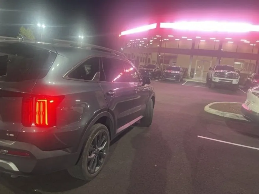 2023 Kia Sorento X-Line SX Prestige photo 1