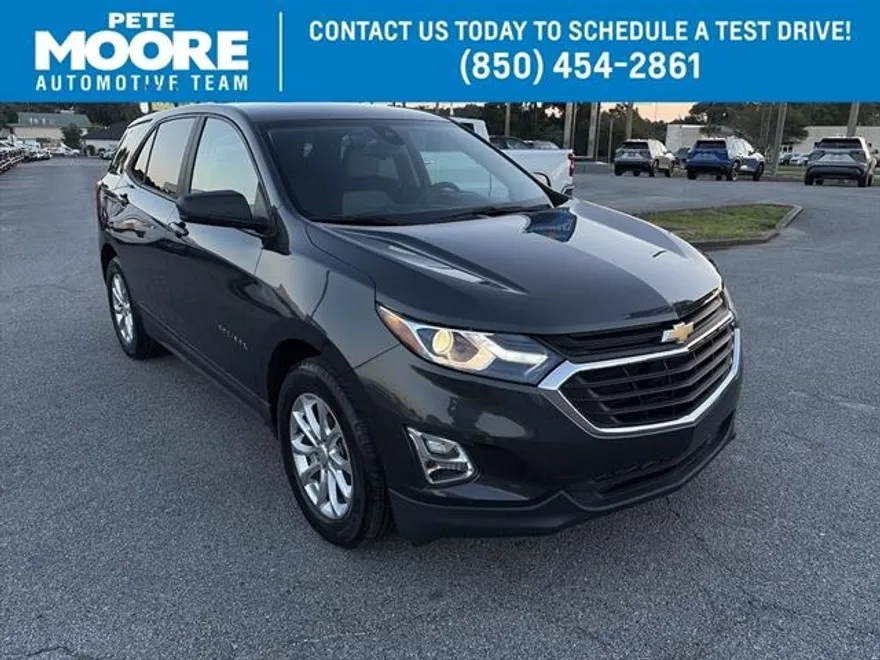 2021 Chevrolet Equinox LS photo 1