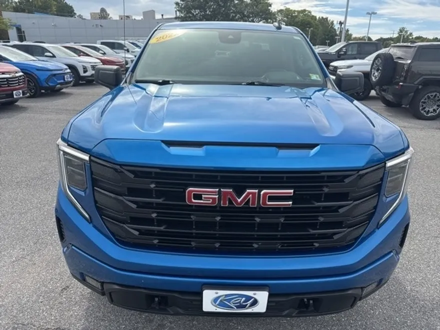2022 Gmc Sierra 1500 Elevation photo 1