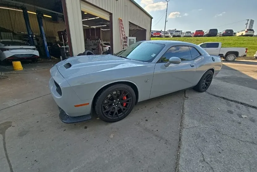 2021 Dodge Challenger SRT8 Hellcat photo 1