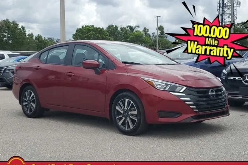 2024 Nissan Versa 1.6 SV photo 1
