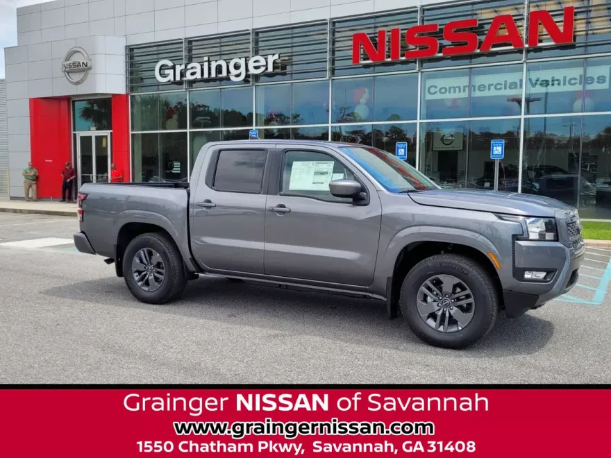 2025 Nissan Frontier SV photo 1