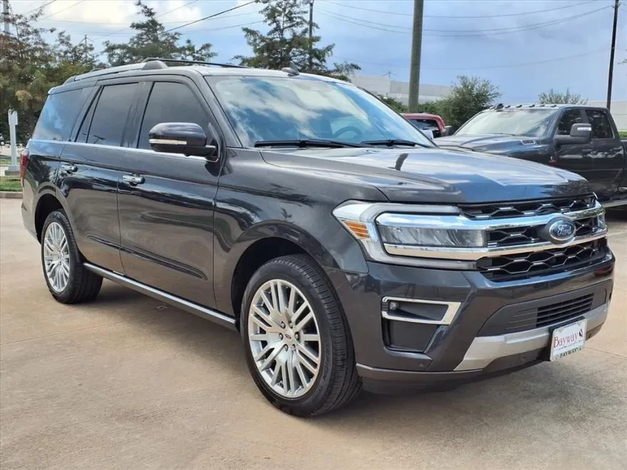 2024 Ford Expedition Limited photo 1