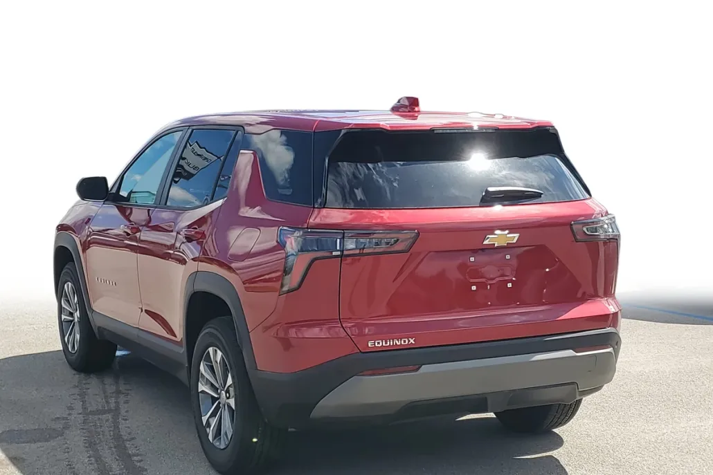 2026 Chevrolet Equinox LT photo 1