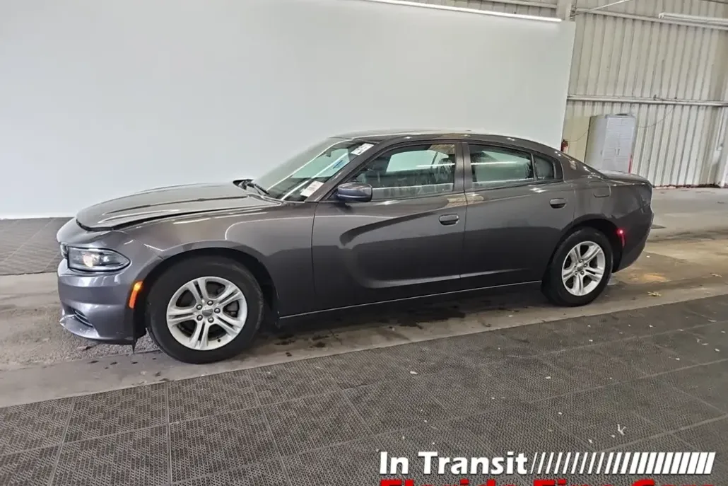 2021 Dodge Charger SXT photo 1