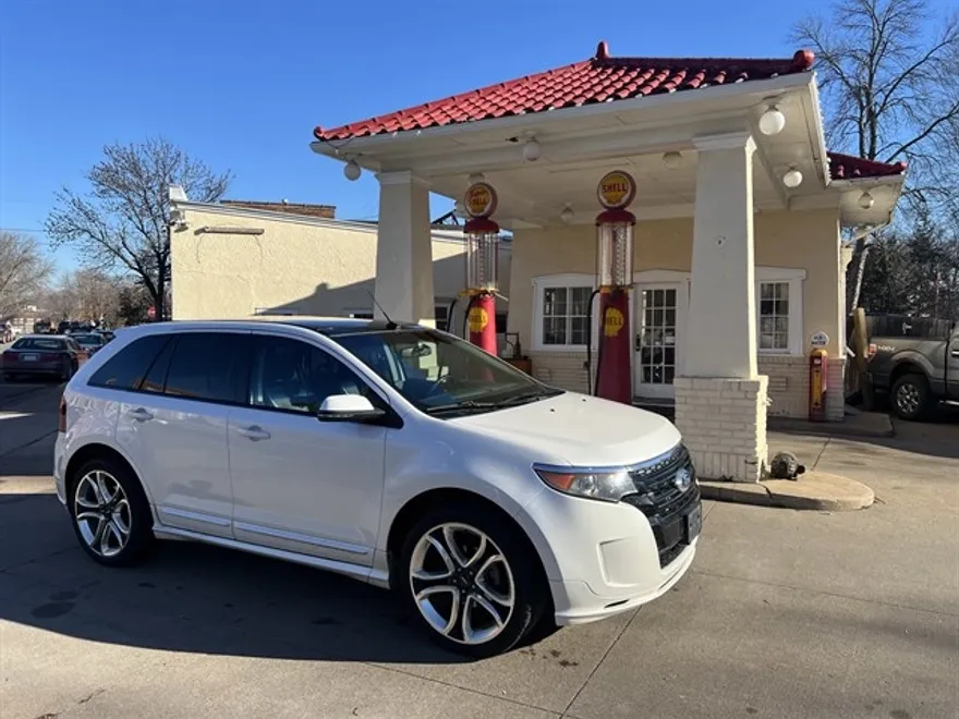 2012 Ford Edge Sport photo 1
