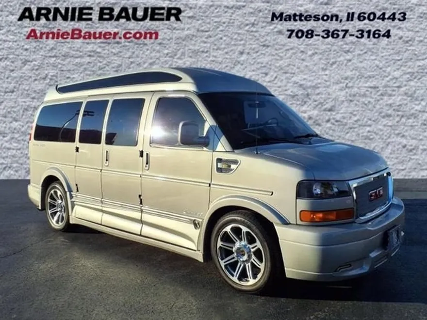 2017 Gmc Savana Cargo 2500 photo 1