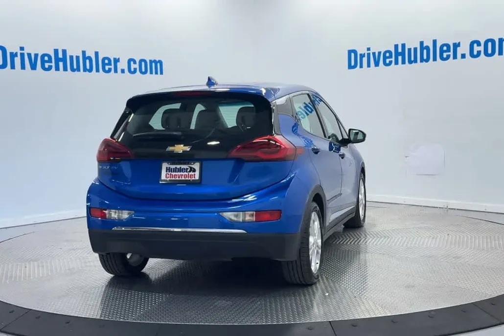 2017 Chevrolet Bolt EV photo 1