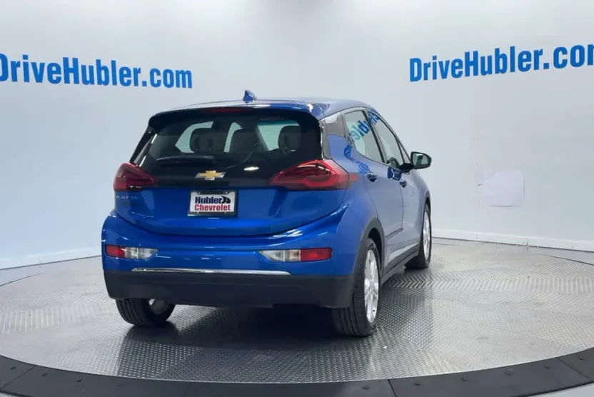 2017 Chevrolet Bolt EV photo 1