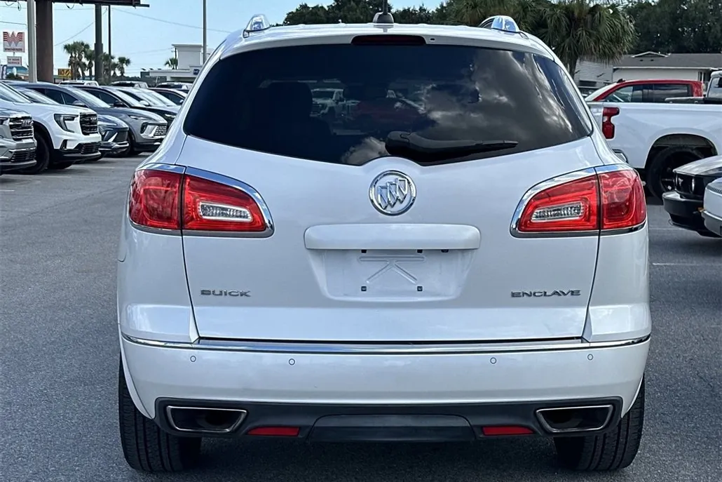 2017 Buick Enclave Premium photo 1