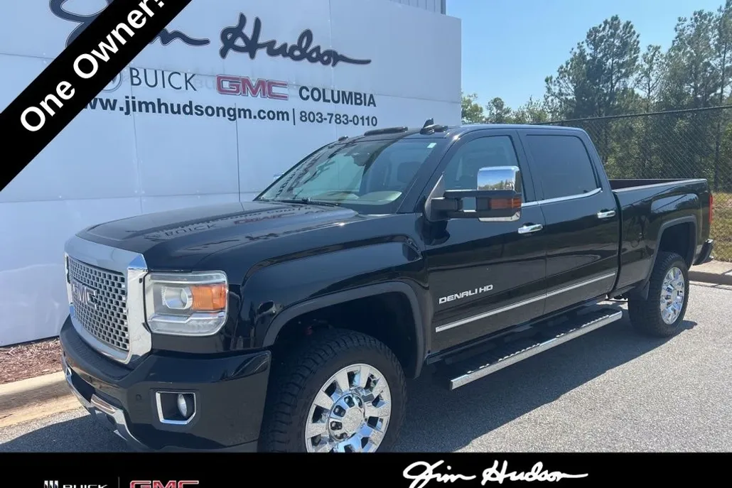 2016 Gmc Sierra 2500 HD Denali photo 1