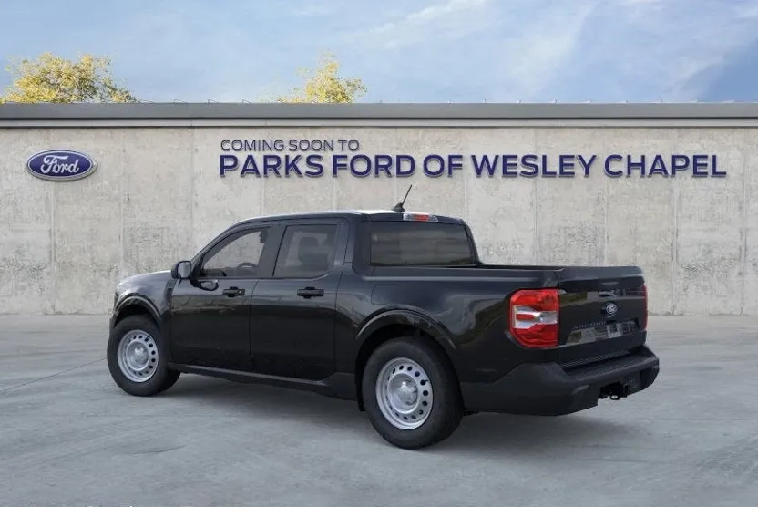 2025 Ford Maverick XL photo 1