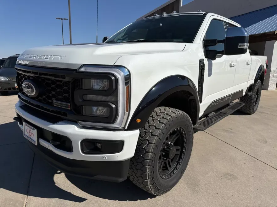 2024 Ford F-250 Lariat photo 3