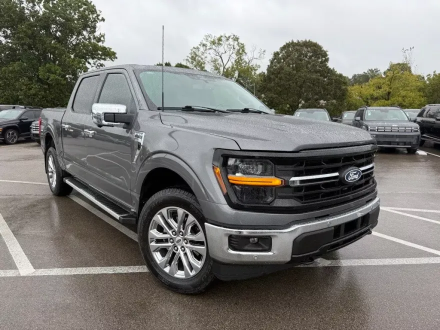 2024 Ford F-150 XLT photo 1